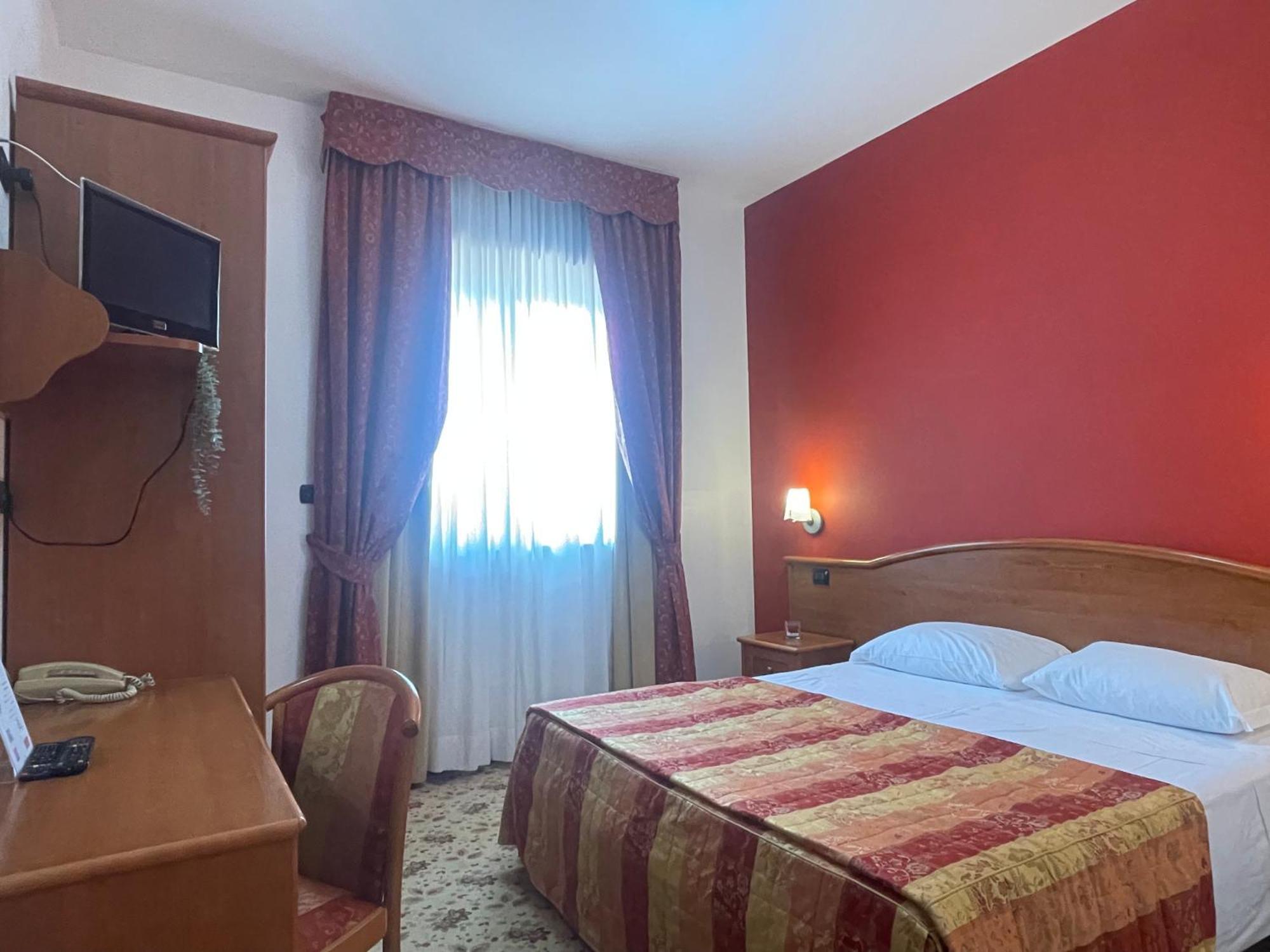 Vald Hotel Валь-делла-Торре Экстерьер фото