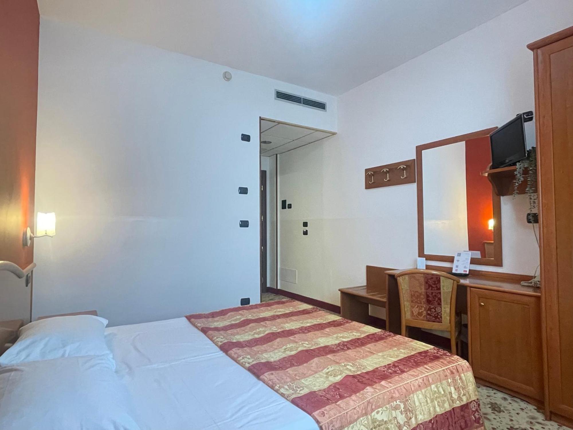 Vald Hotel Валь-делла-Торре Экстерьер фото