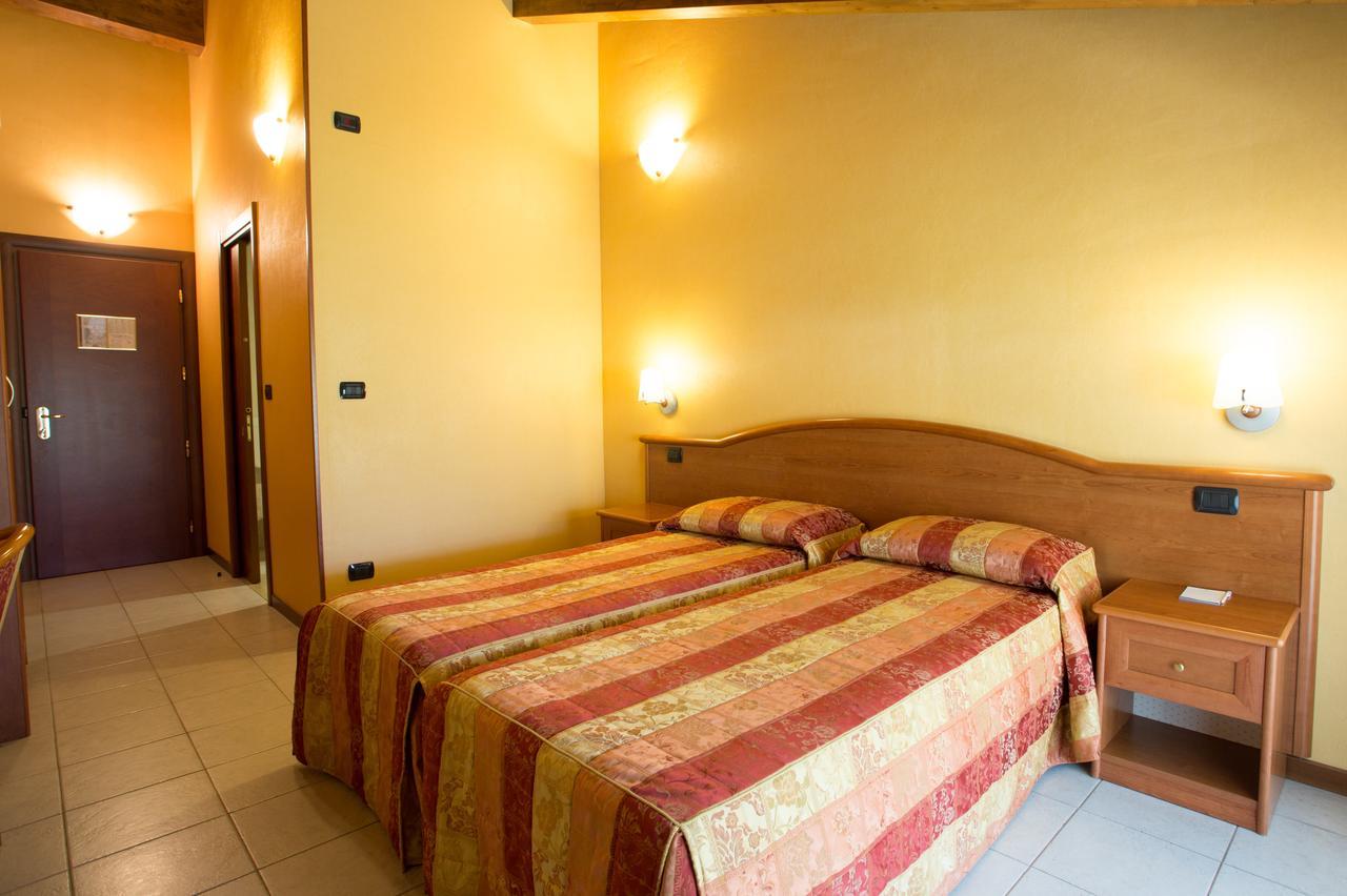Vald Hotel Валь-делла-Торре Экстерьер фото